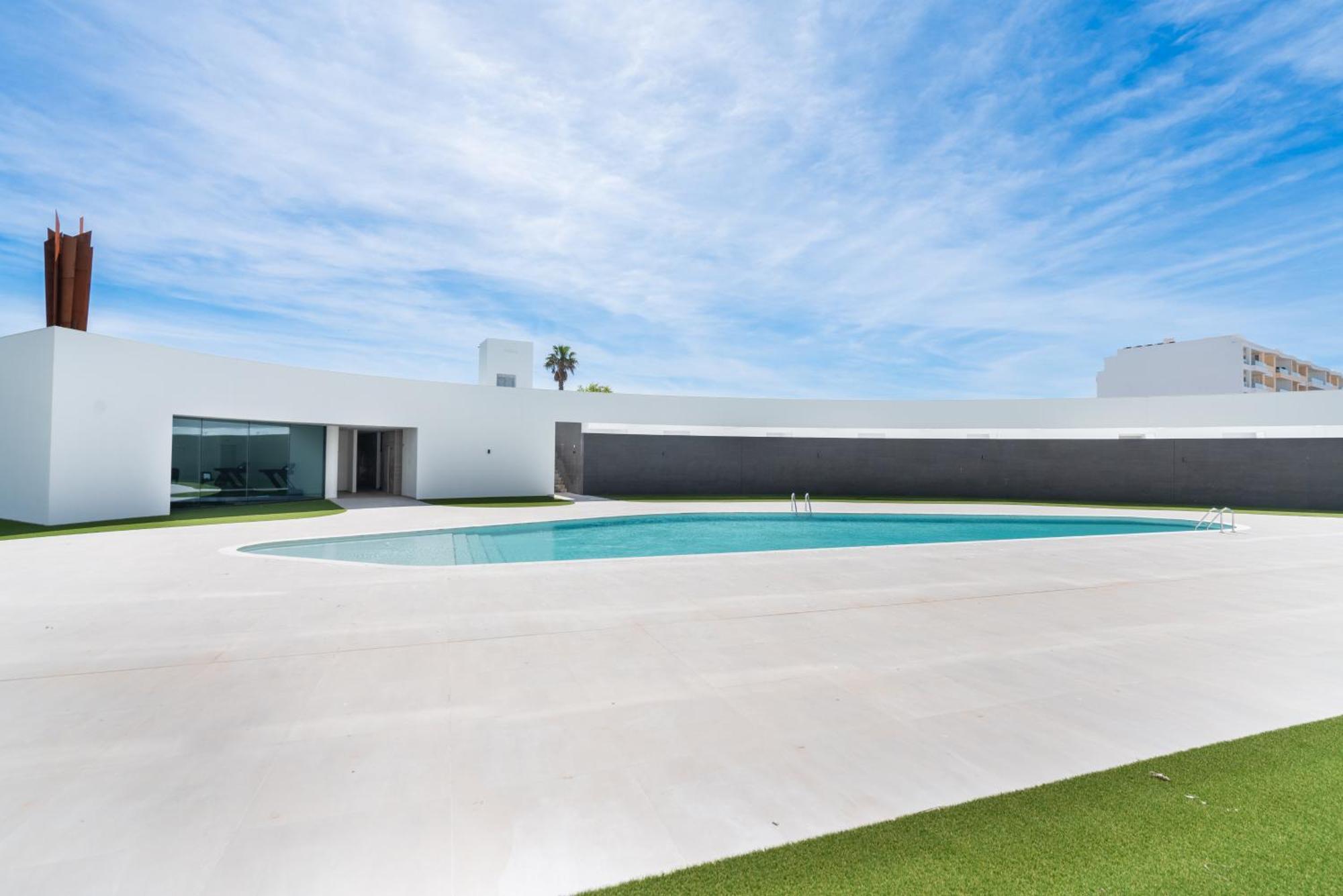 Luxury Poolside Apartment