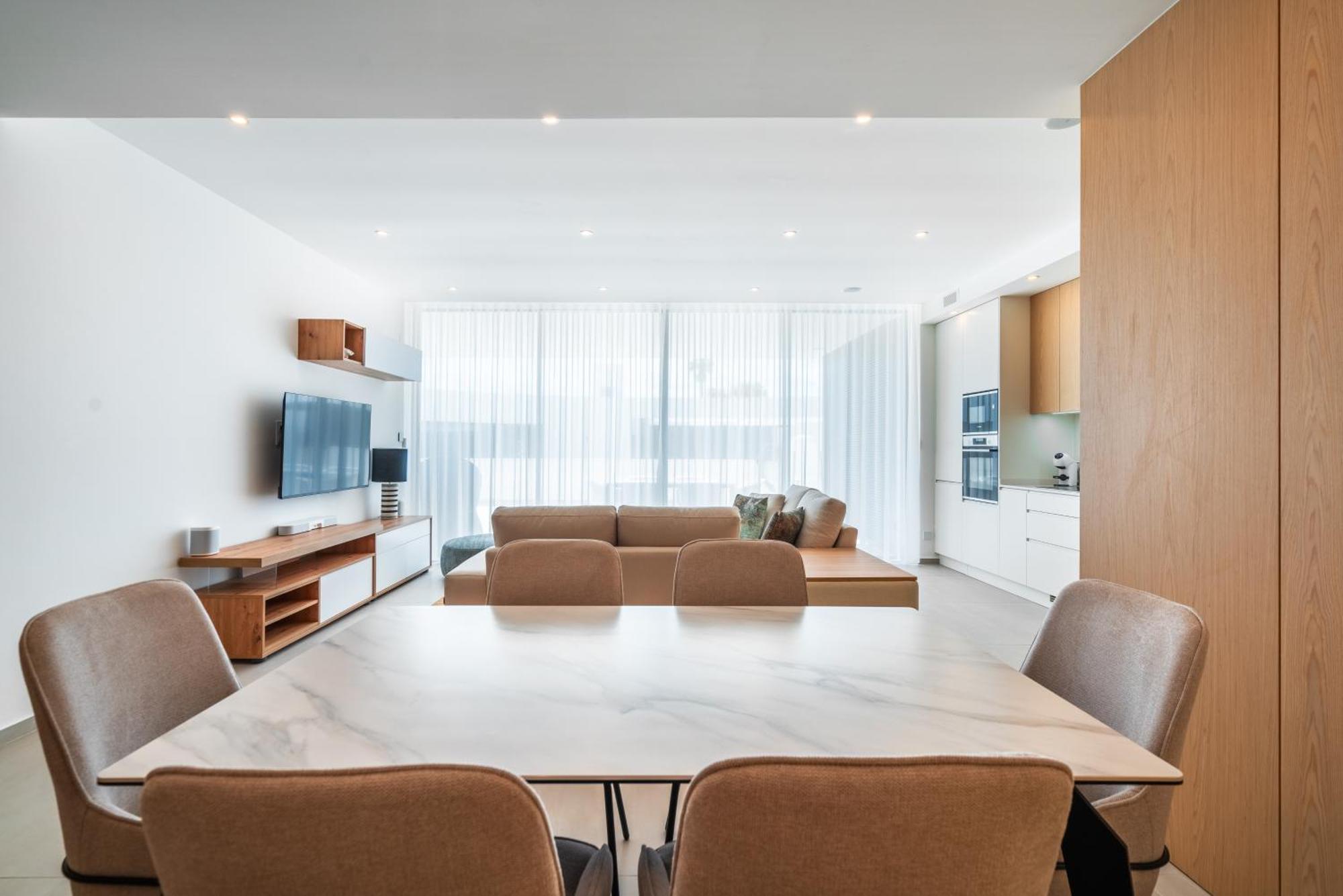 Apartment Luxury Poolside Lagos
